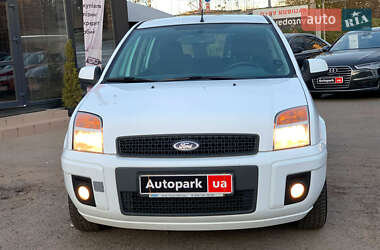Хетчбек Ford Fusion 2012 в 