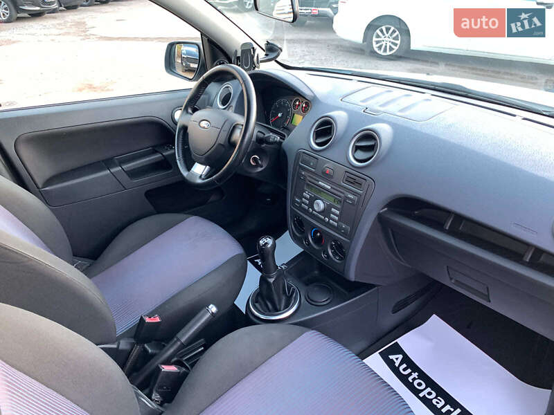 Хэтчбек Ford Fusion 2012 в Виннице