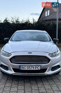 Седан Ford Fusion 2014 в Львові