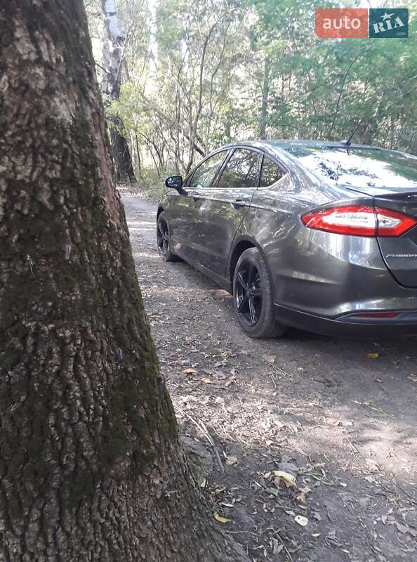 Седан Ford Fusion 2015 в Одессе