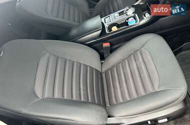 Седан Ford Fusion 2018 в 