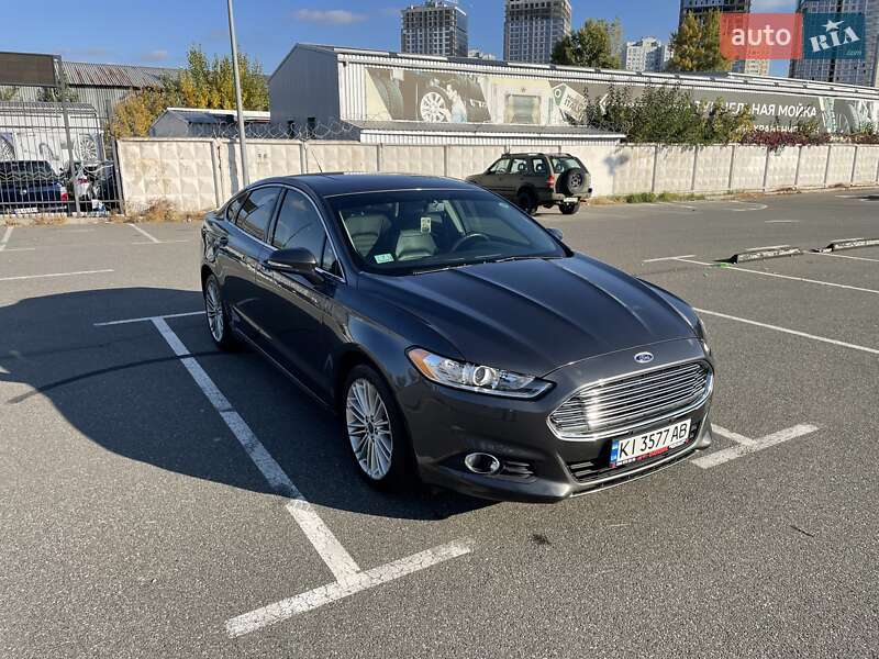 Ford Fusion 2016