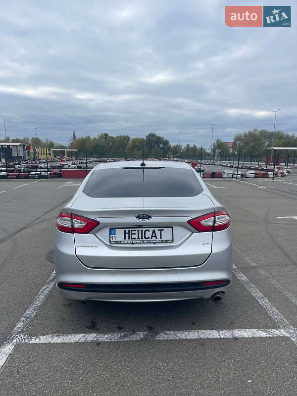 Седан Ford Fusion 2015 в Киеве