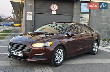 Седан Ford Fusion 2015 в Львове