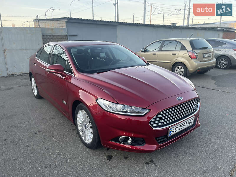 Седан Ford Fusion 2013 в Киеве
