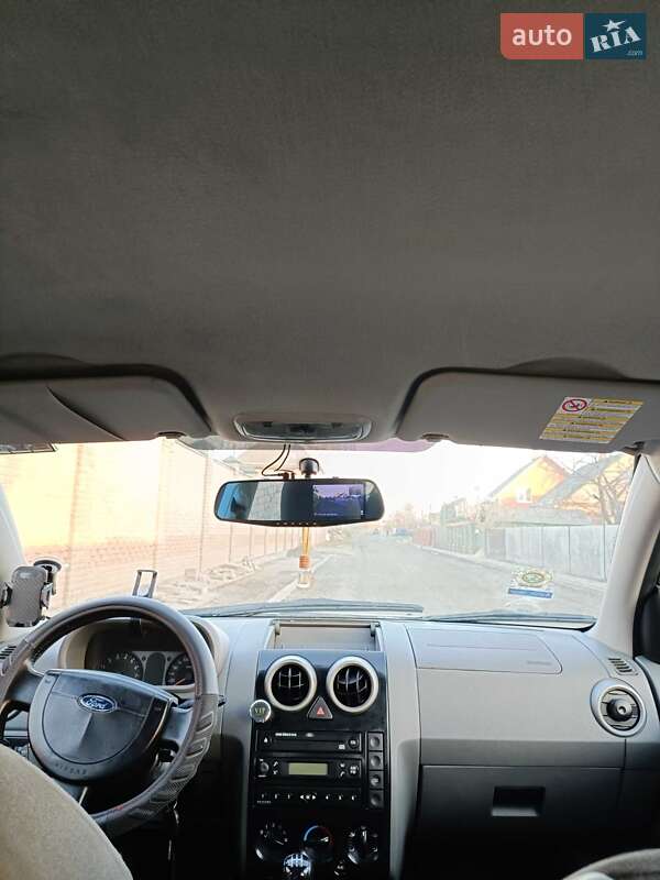 Хэтчбек Ford Fusion 2003 в Луцке