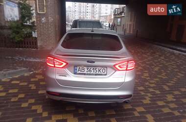 Седан Ford Fusion 2013 в 