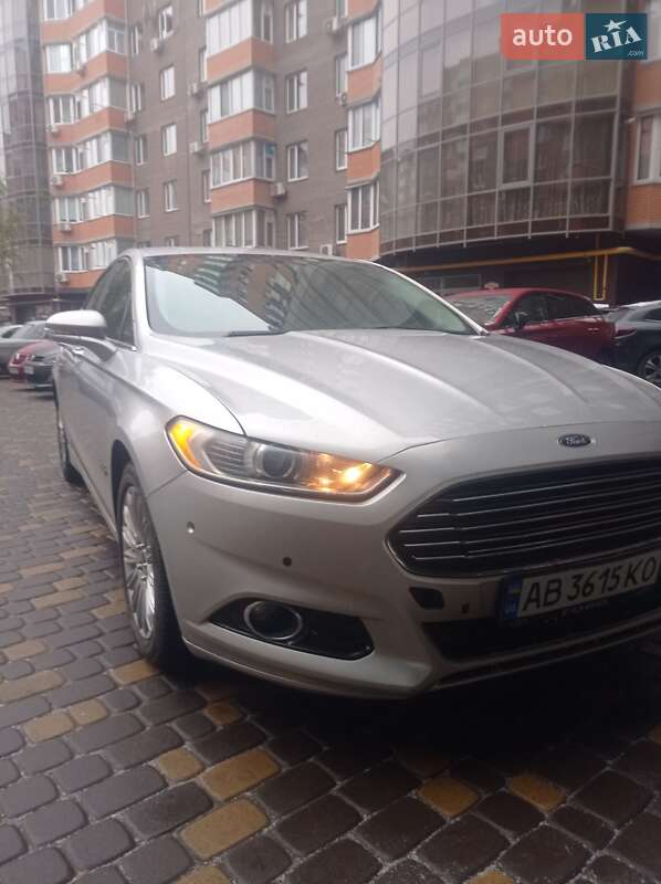 Седан Ford Fusion 2013 в Виннице