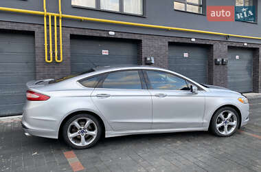 Седан Ford Fusion 2013 в Тернополе