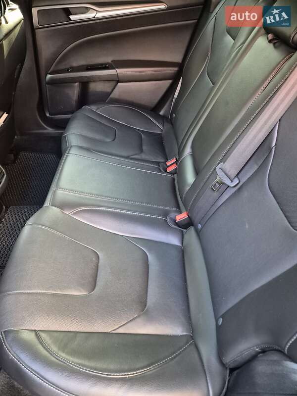 Седан Ford Fusion 2013 в Запорожье