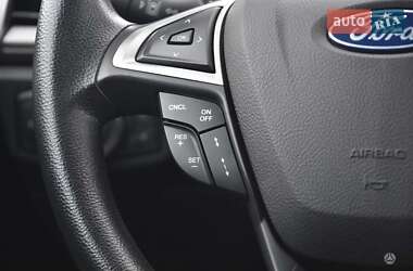 Седан Ford Fusion 2020 в 