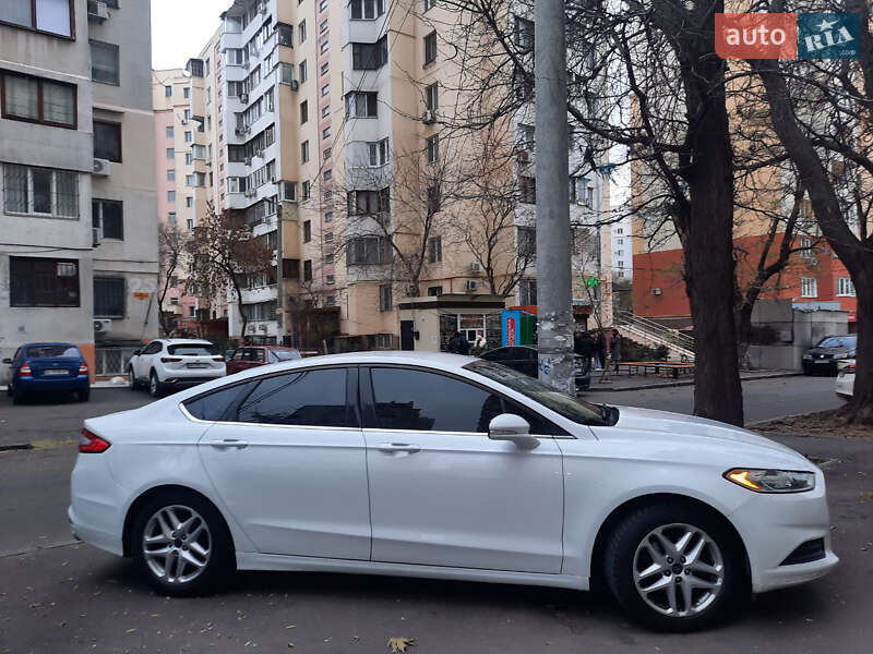 Седан Ford Fusion 2015 в Одессе