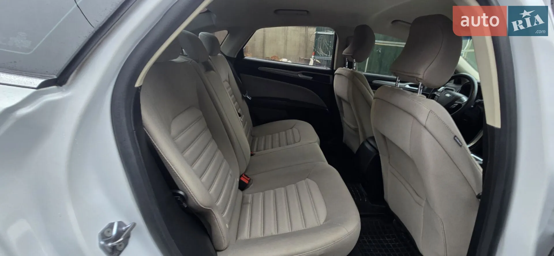 2016 Ford Fusion - мініатюра 18