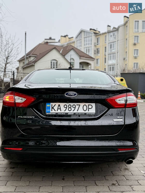 Седан Ford Fusion 2015 в Киеве