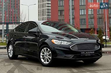 Седан Ford Fusion 2019 в Києві