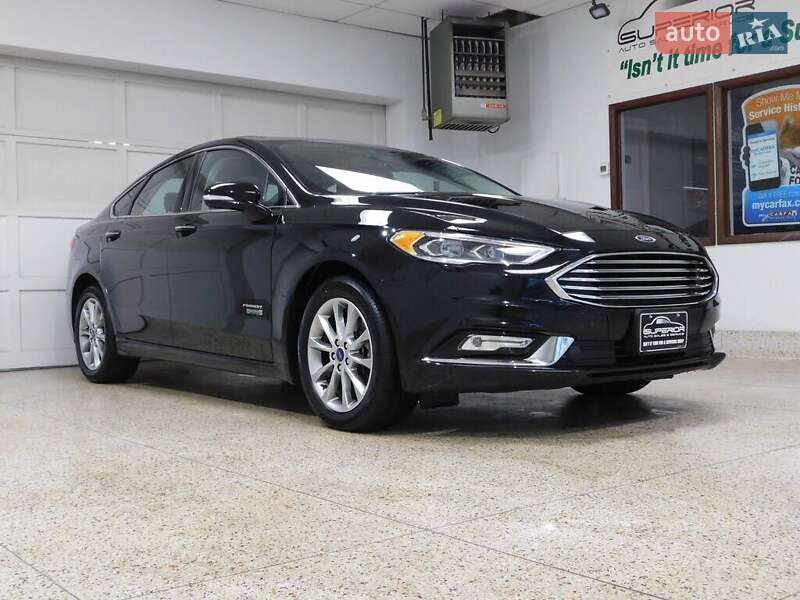 Седан Ford Fusion 2017 в Львове фото Седан Ford Fusion 2017 в Львове