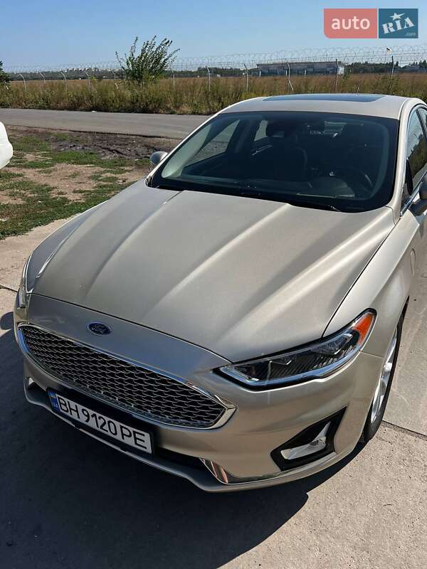 Седан Ford Fusion 2018 в Одессе