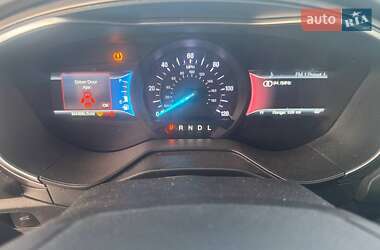 Седан Ford Fusion 2019 в 