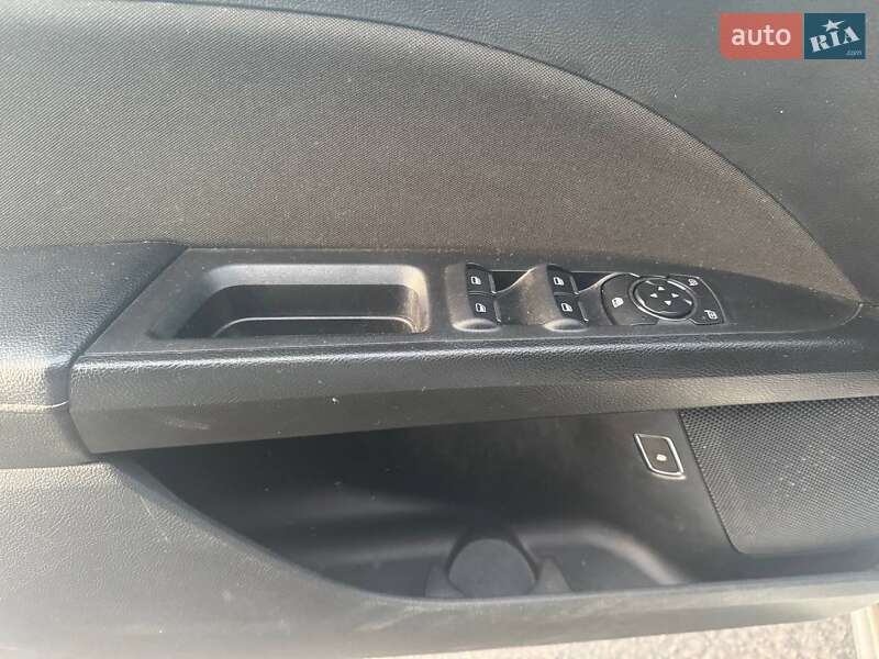 Седан Ford Fusion 2019 в Львове