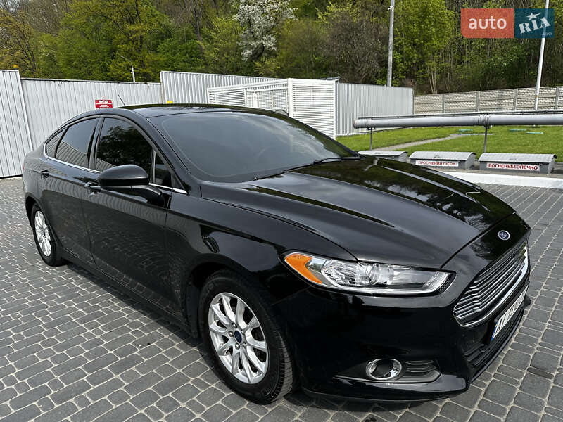 Ford Fusion 2015