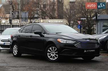 Седан Ford Fusion 2016 в Києві