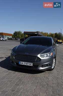 Седан Ford Fusion 2013 в 