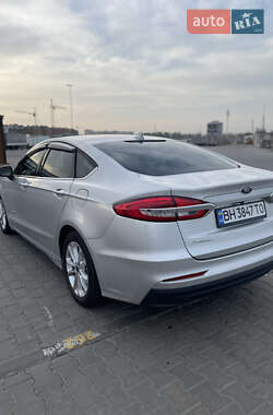 Седан Ford Fusion 2019 в Одессе