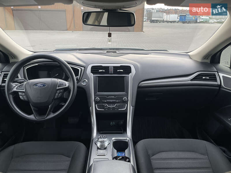 Седан Ford Fusion 2019 в Одессе