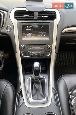 Седан Ford Fusion 2015 в Киеве