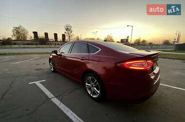 Седан Ford Fusion 2014 в 