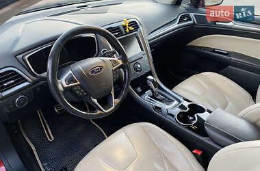 Седан Ford Fusion 2014 в 