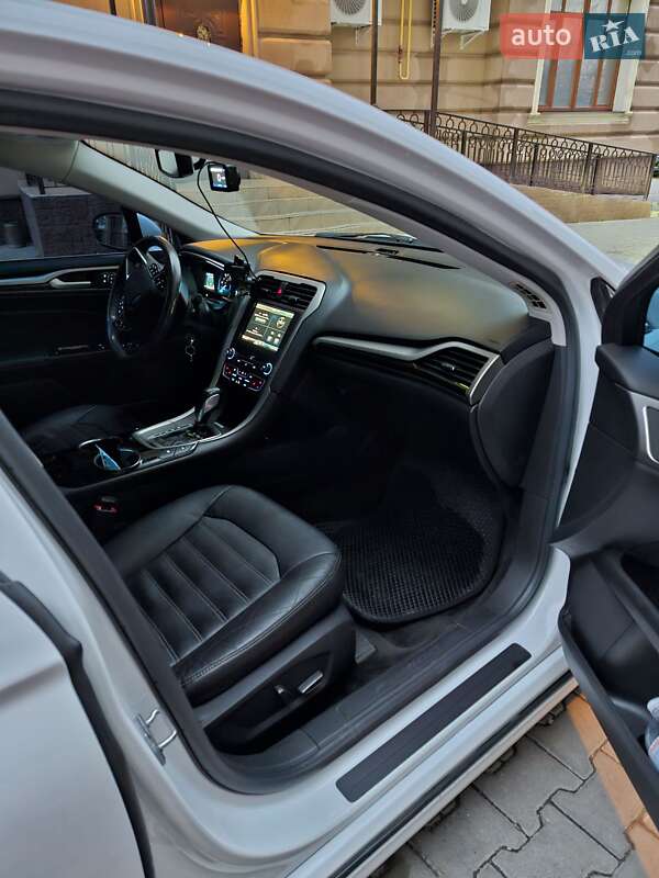 Седан Ford Fusion 2015 в Белгороде-Днестровском