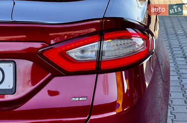 Седан Ford Fusion 2015 в 