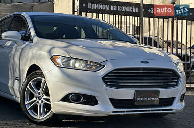 Седан Ford Fusion 2015 в Одесі