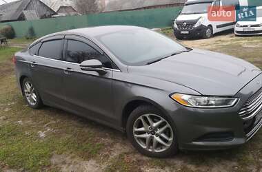 Седан Ford Fusion 2012 в 