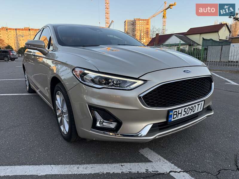 Седан Ford Fusion 2018 в Одессе
