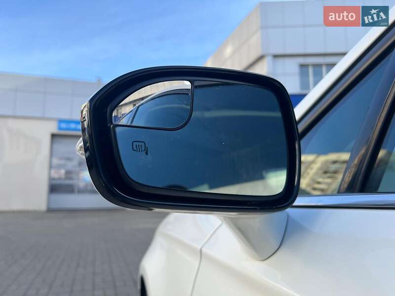 Седан Ford Fusion 2015 в Одесі