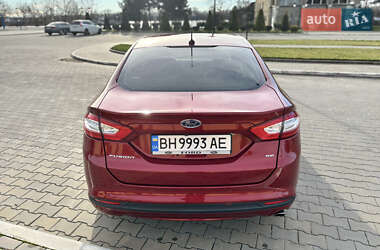 Седан Ford Fusion 2014 в Измаиле