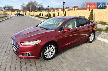 Седан Ford Fusion 2014 в Измаиле