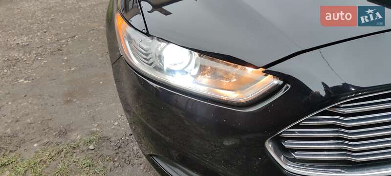 Седан Ford Fusion 2015 в Хусте