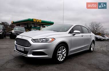 Седан Ford Fusion 2013 в Львове