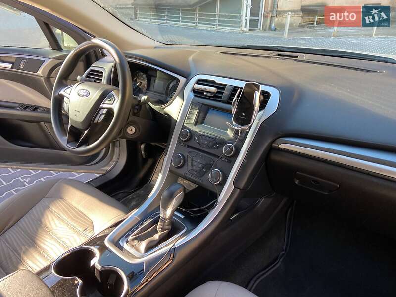 Седан Ford Fusion 2016 в Ивано-Франковске
