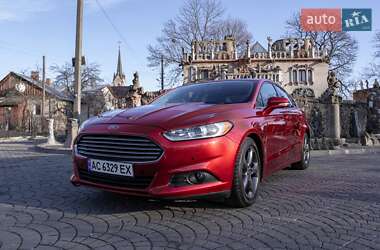 Седан Ford Fusion 2015 в Луцьку