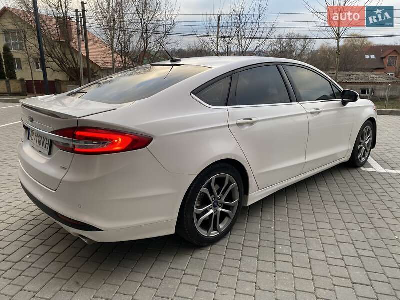 Седан Ford Fusion 2016 в Виннице