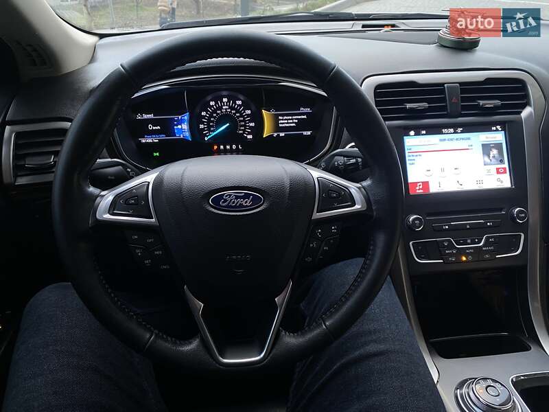 Седан Ford Fusion 2016 в Виннице
