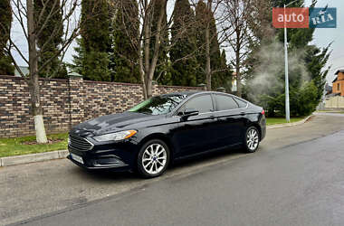 Седан Ford Fusion 2017 в 