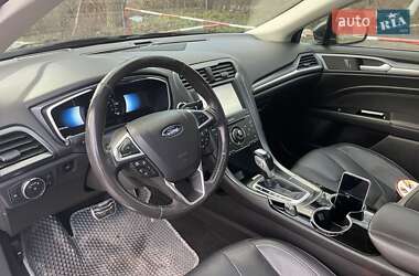 Седан Ford Fusion 2014 в 