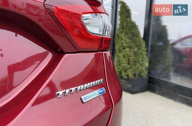 Седан Ford Fusion 2013 в 