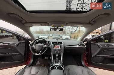 Седан Ford Fusion 2013 в 
