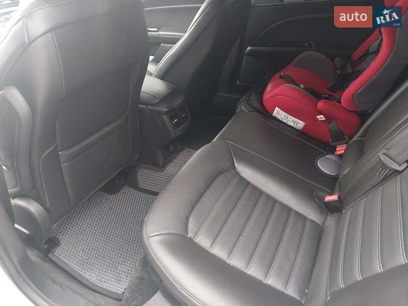 Седан Ford Fusion 2013 в Кагарлику
